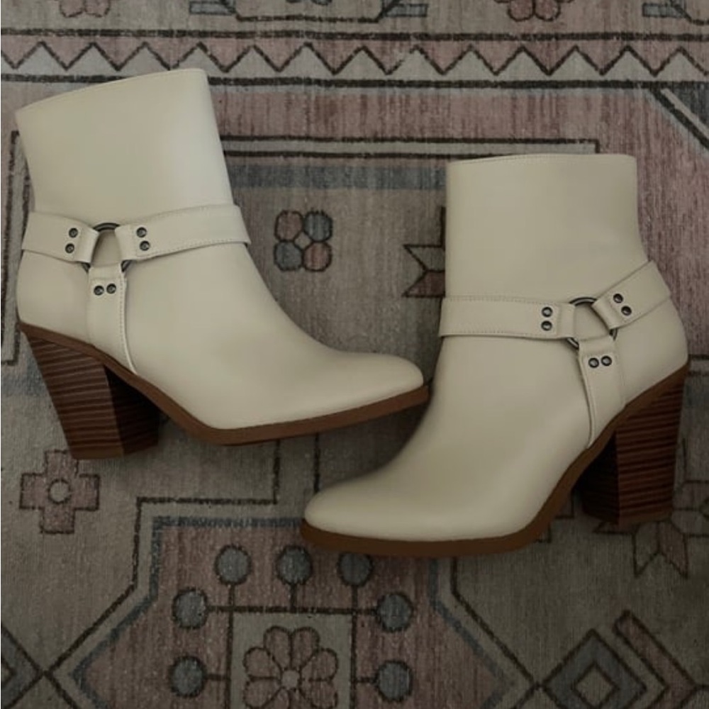 Never worn Espieit booties
